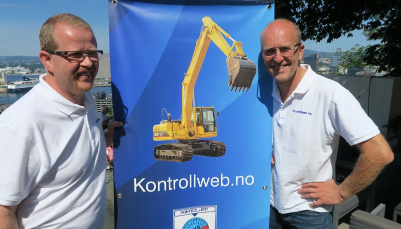 Samler all maskininfo i et webprogram. Hans Hellsten og Geir Magne Abrahamsen